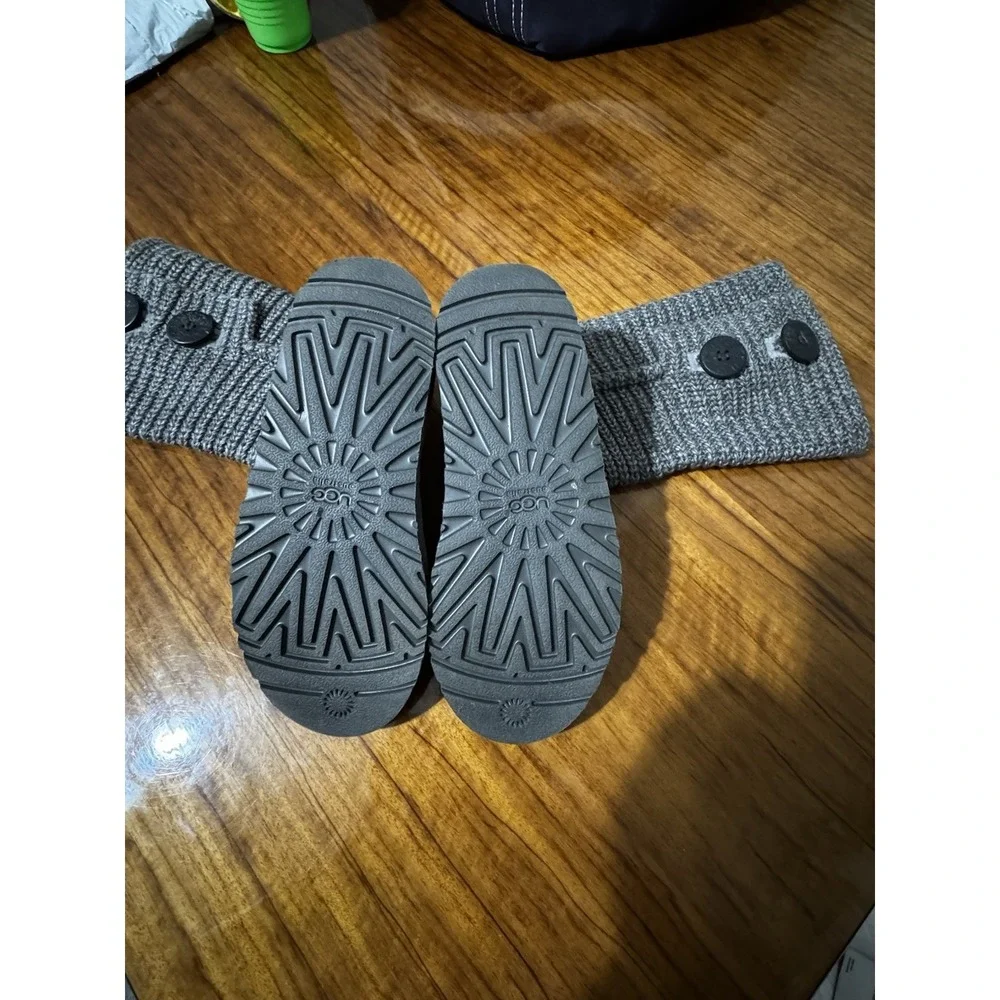UGG Cardy Gray Knit Button Mid-Calf Boots Wool Lined Womens 3 5649